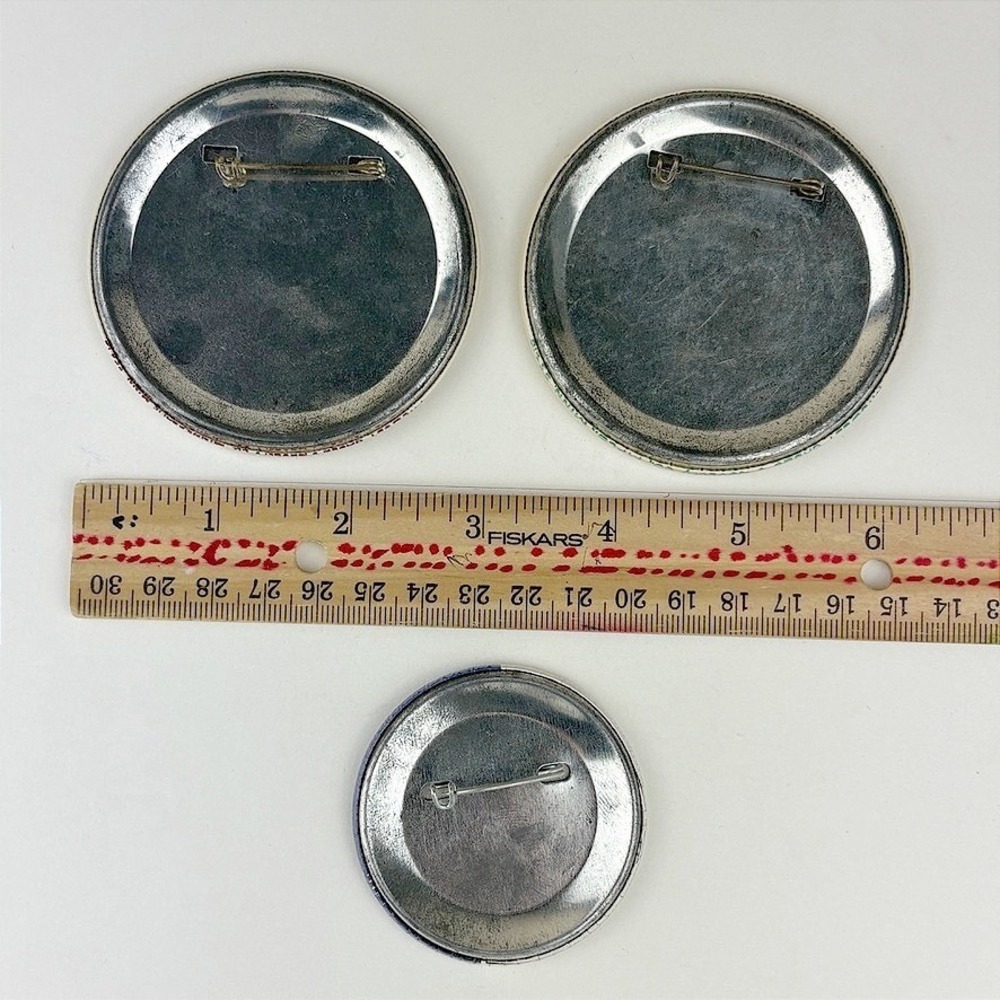 Vintage Buttons Genealogy Themed Novelty Buttons Pins Lot of 3 - Picture 6 of 7